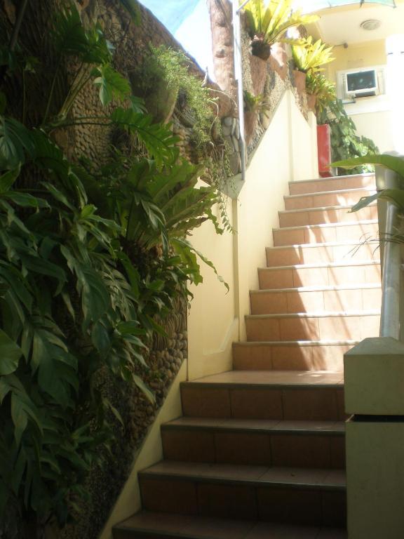 Liberty Park Pension Puerto Princesa Екстер'єр фото