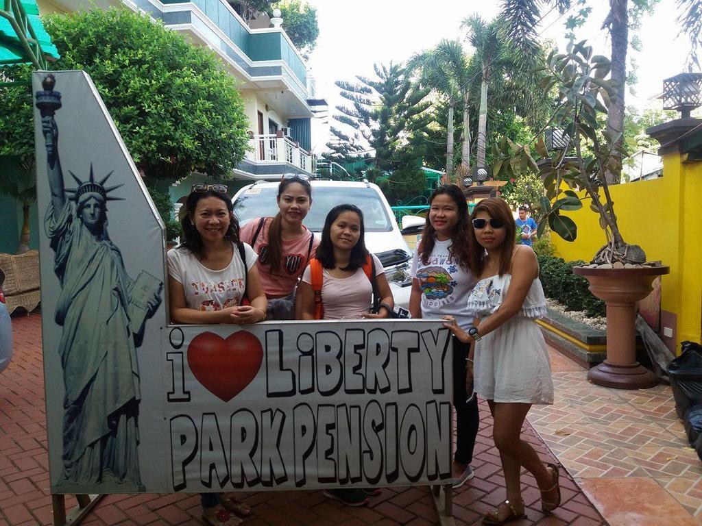Liberty Park Pension Puerto Princesa Екстер'єр фото