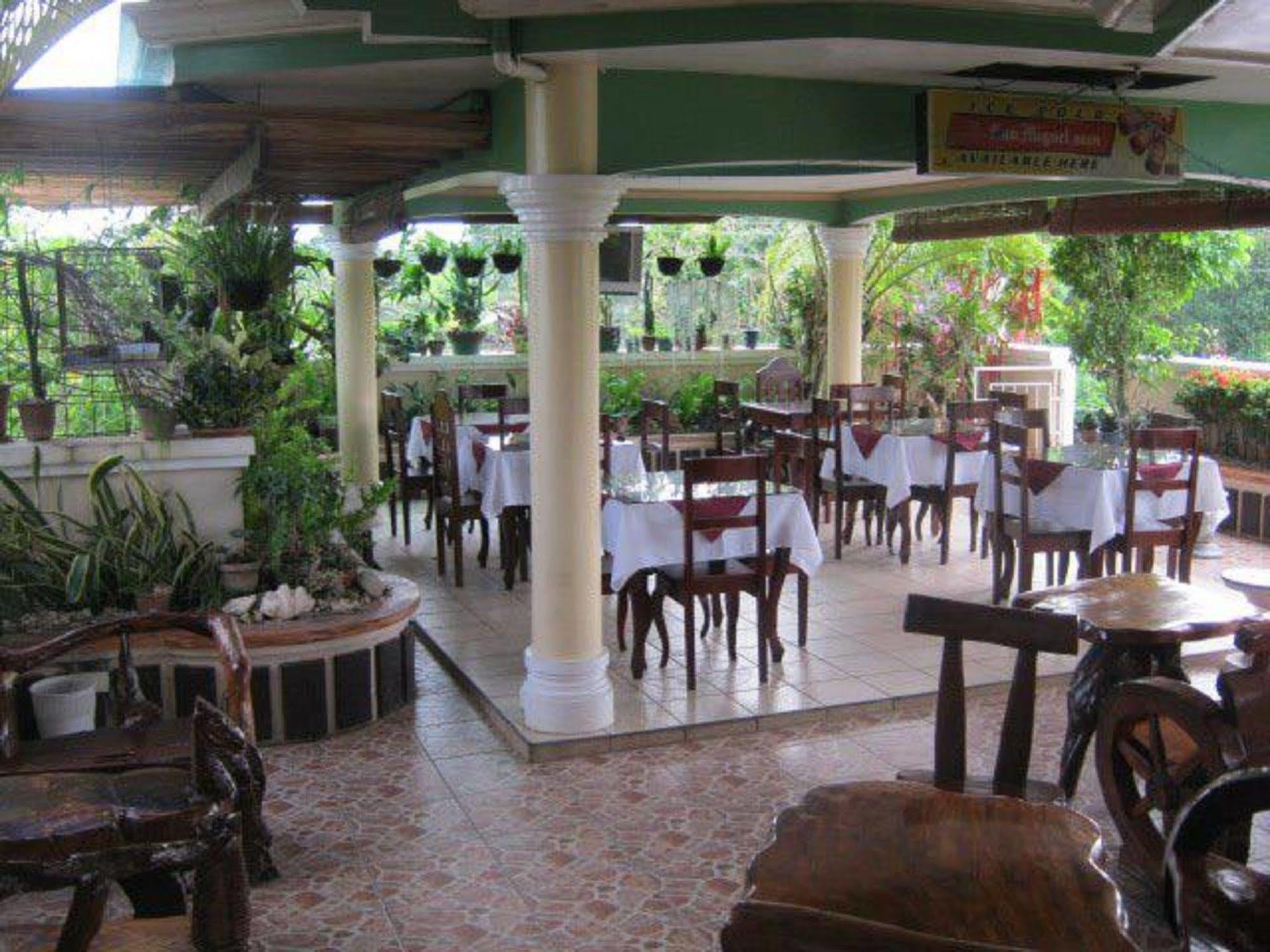 Liberty Park Pension Puerto Princesa Екстер'єр фото