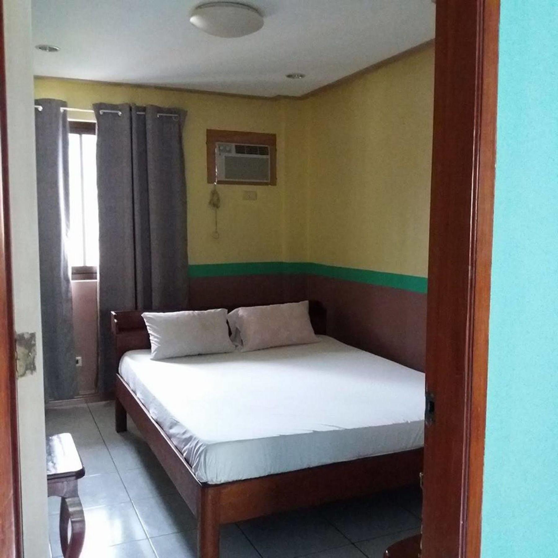 Liberty Park Pension Puerto Princesa Екстер'єр фото