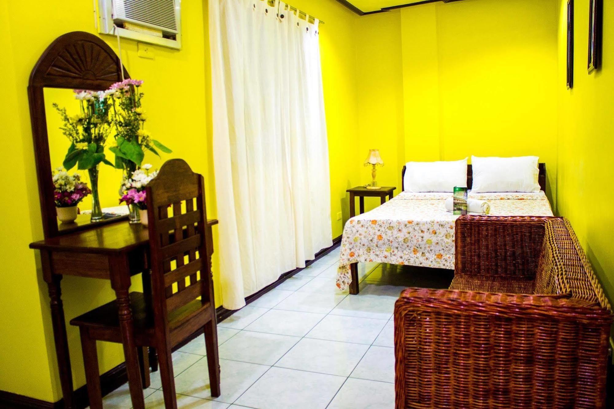 Liberty Park Pension Puerto Princesa Екстер'єр фото