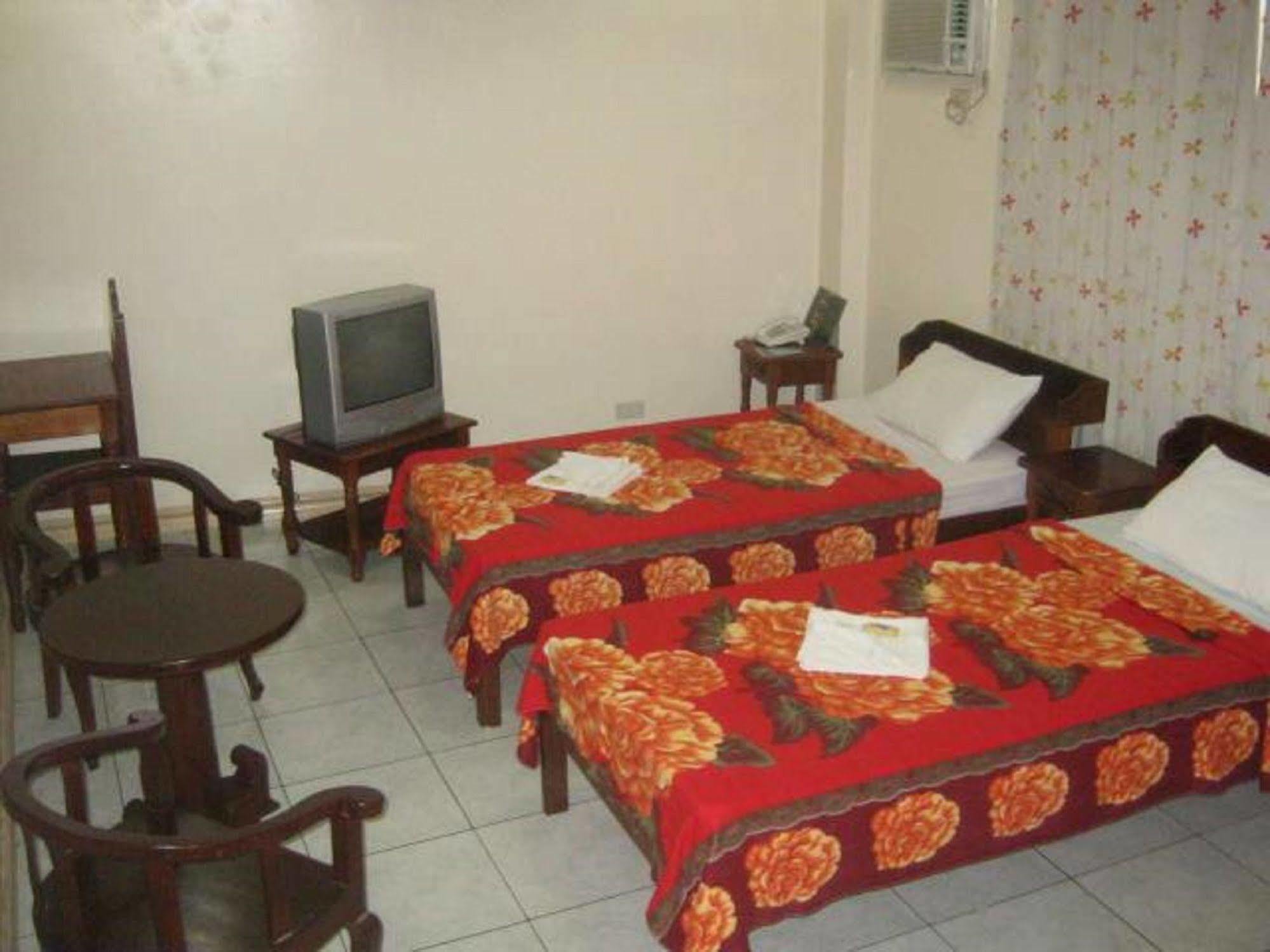 Liberty Park Pension Puerto Princesa Екстер'єр фото